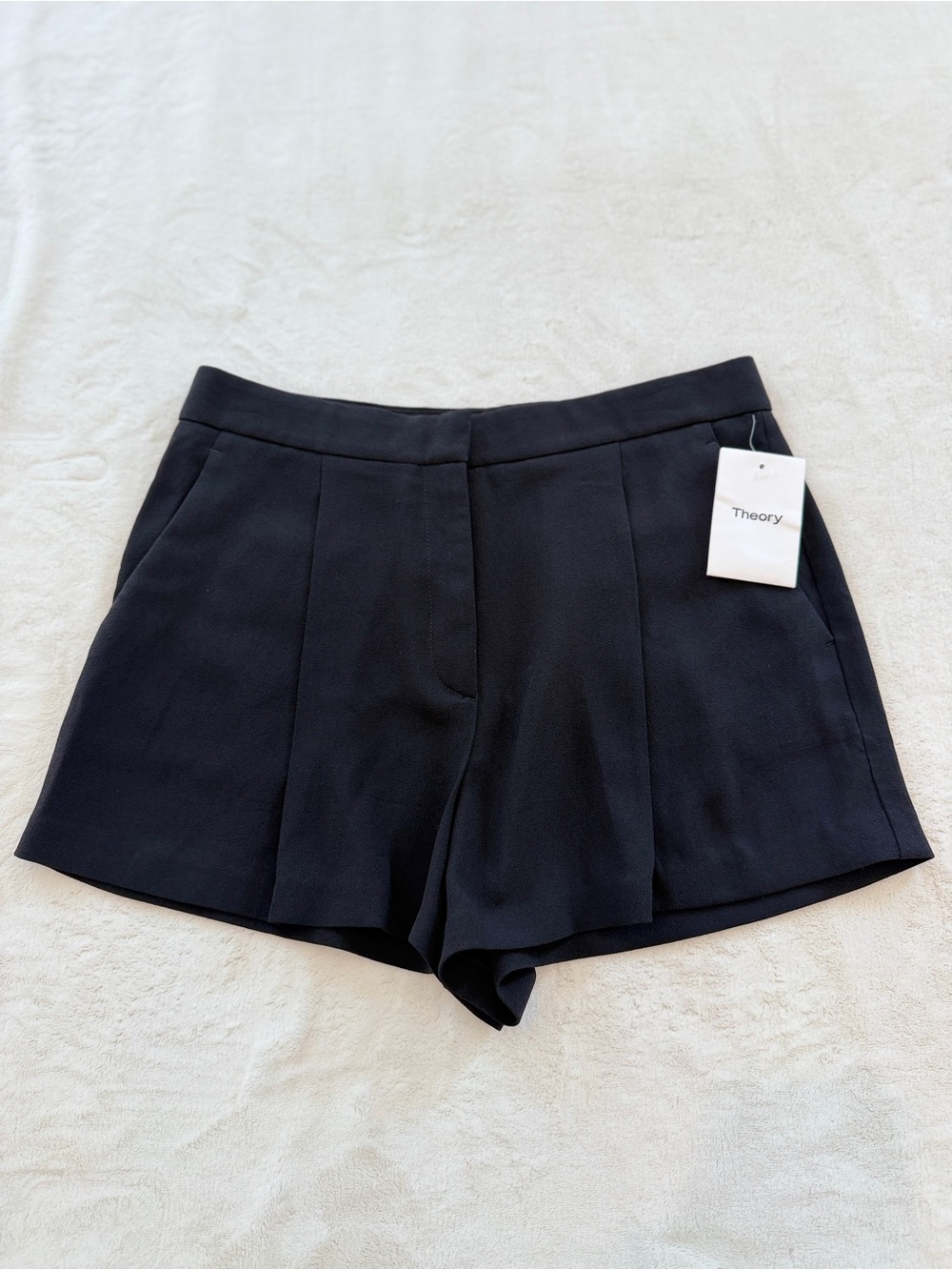 Theory Rosina Crepe Shorts